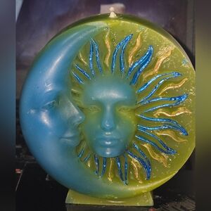 The Moon Loves The Sun Scented Candle